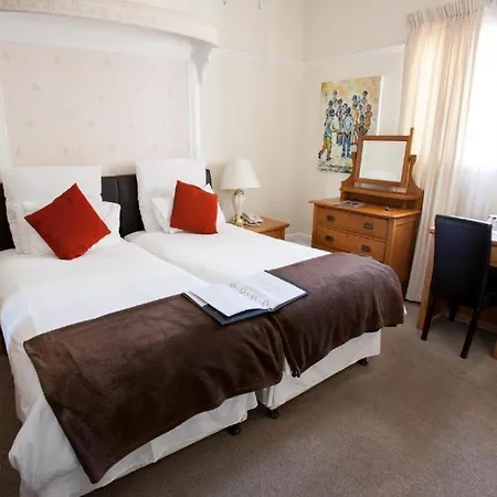 Portview And Brenwin Guesthouse-3