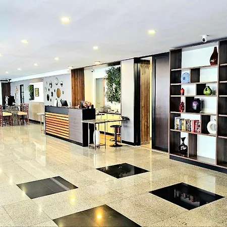 Dynasty Grande Hotel-2