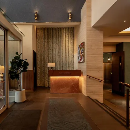 Doubletree By Hilton London Victoria-2