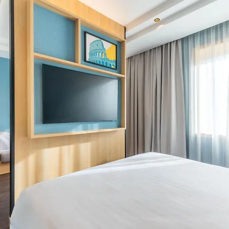 Hilton Garden Inn Rome Colosseum-3