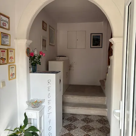 Guesthouse Libertas-2