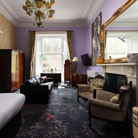24 Royal Terrace-2
