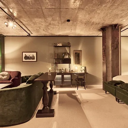 Steam Hotel-2