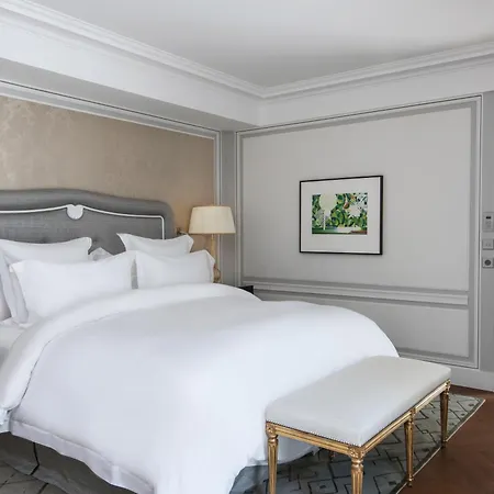 Hotel De Crillon-2