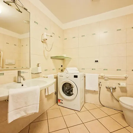 Ashanti Aparthotel Wellness&Spa-3