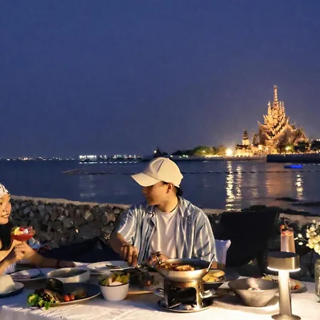 Mayaana Beach Resort Pattaya - Formerly Golden Tulip Pattaya Beach Resort-3