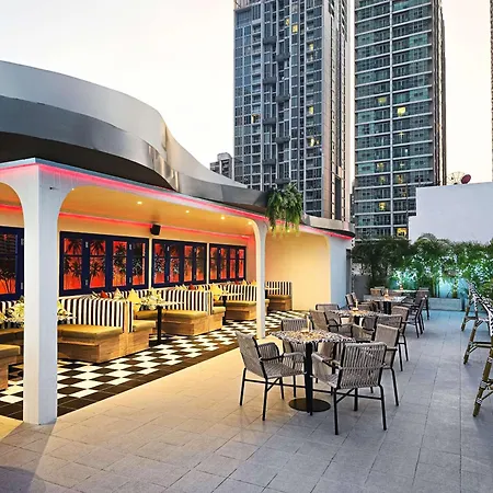 Radisson Suites Bangkok Sukhumvit-2