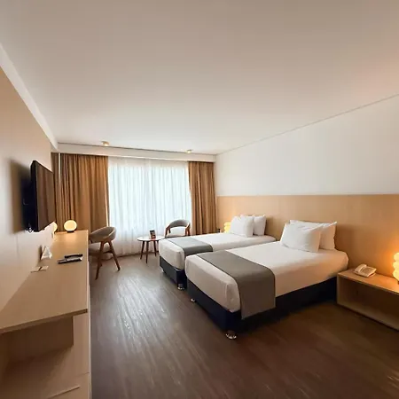 Dazzler By Wyndham Lima Miraflores-3