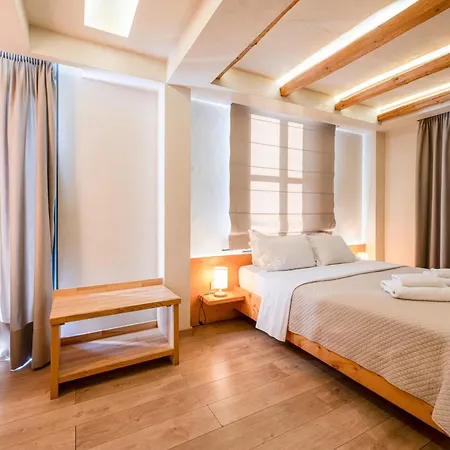Panellinion Luxury Rooms-3