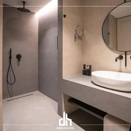 Dream Hotel Saranda-3