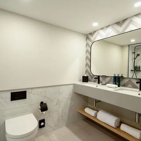 DoubleTree by Hilton Berlin Ku'damm-2
