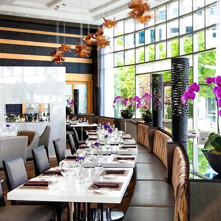 Fairmont Waterfront-2