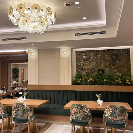 Grand Hilarium Hotel-3