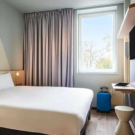 Ibis Budget La Rochelle Centre Les Minimes-2