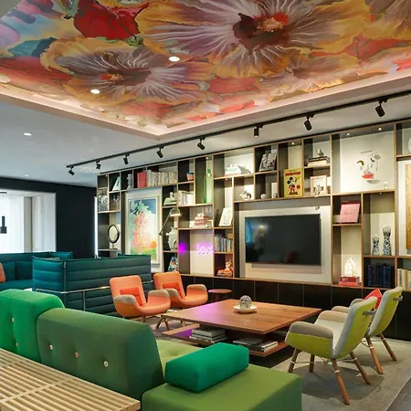 Citizenm Amstel Amsterdam-3