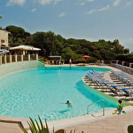 Baia Delle Rocce Verdi Resort-3
