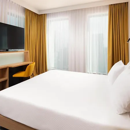 Hampton By Hilton Lodz City Center-3