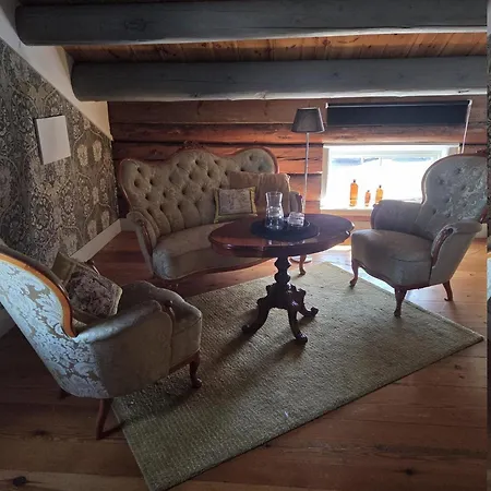 Hova Prästgård Bed&Breakfast-2