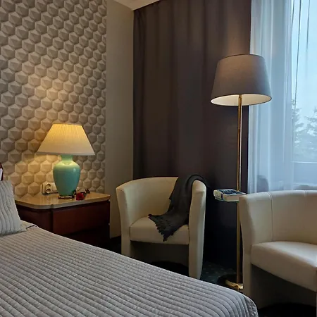 Booking Hotel & Spa-2