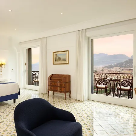Grand Hotel Capodimonte-3