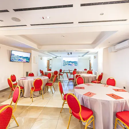 Cardinal Hotel St. Peter-3