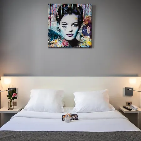 Le Manoir Hotel, BW Signature Collection-3
