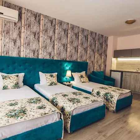 Avenue Deluxe Hotel-2