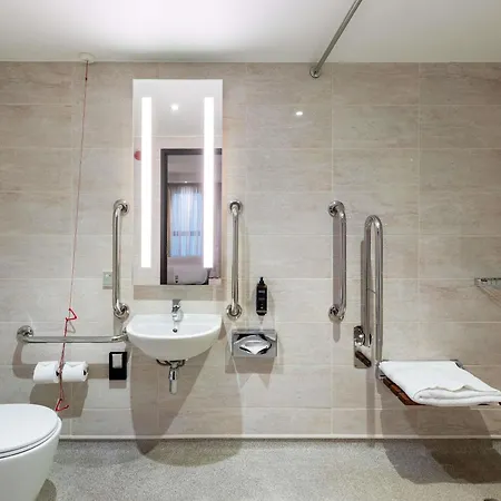 Mercure Edinburgh Haymarket-3