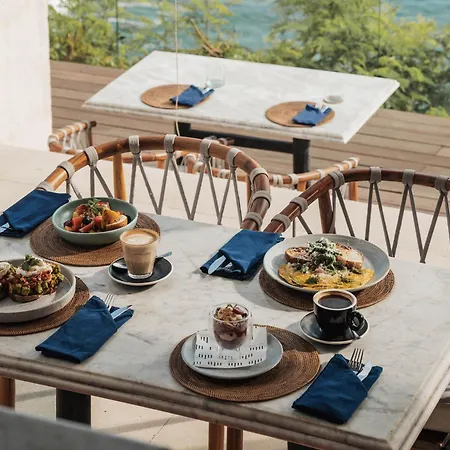 Ulu Cliffhouse Boutique Hotel And Pool Club - Adults Only-3