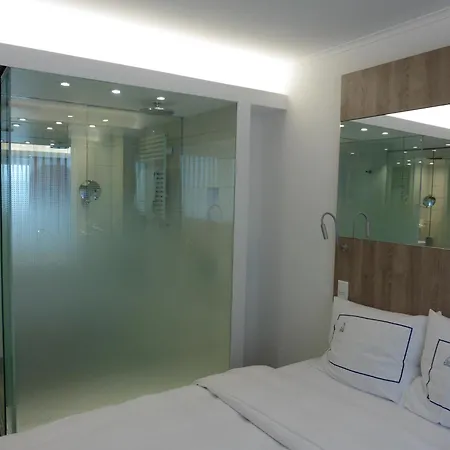 Hotel Empire-3