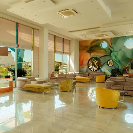 Nicholas Color Hotel-2