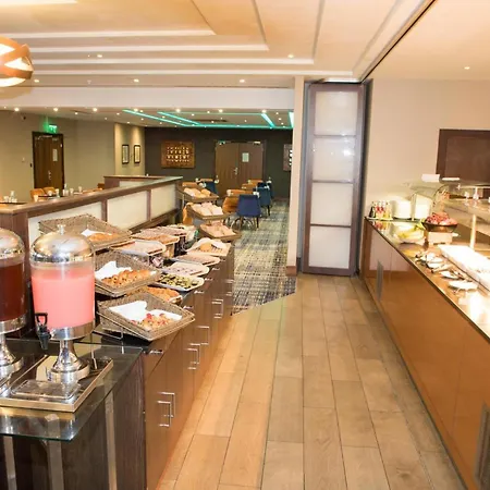 Crowne Plaza London - Gatwick Airport By Ihg-3