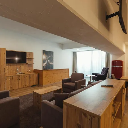 Zermatt Budget Rooms At Alpen Resort, Spa & Dining-2