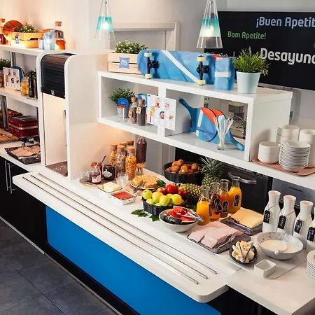 Ibis Budget Malaga Centro-2