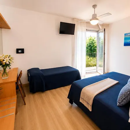 Hotel Bertha Fronte Mare-3