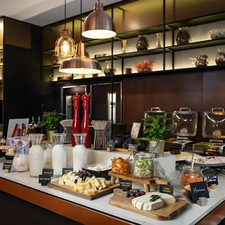 Courtyard By Marriott Vilnius City Center-2