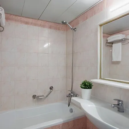 Aquarium View Hotel Adults Only 21 Plus-2