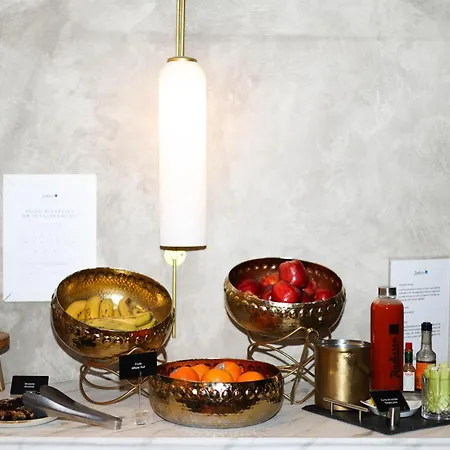 Radisson Blu Hotel, Madrid Prado-3