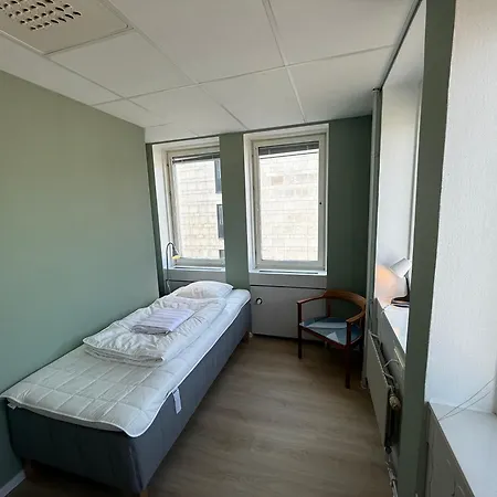 Avenyn Hostel, Former Le Mat-2