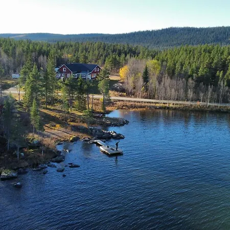 Villa Bjoerklund - Lakeview Apartment In Swedish Lapland-3
