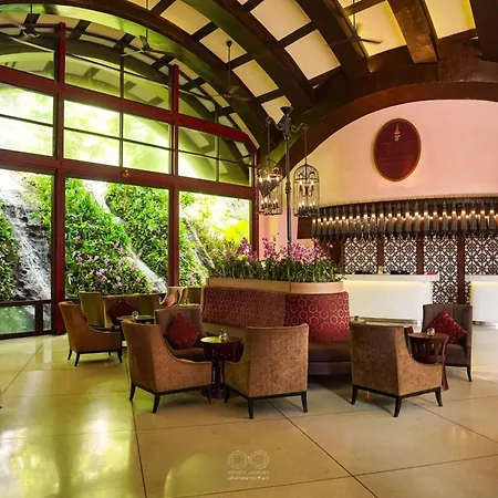Centara Grand Beach Resort Phuket-2