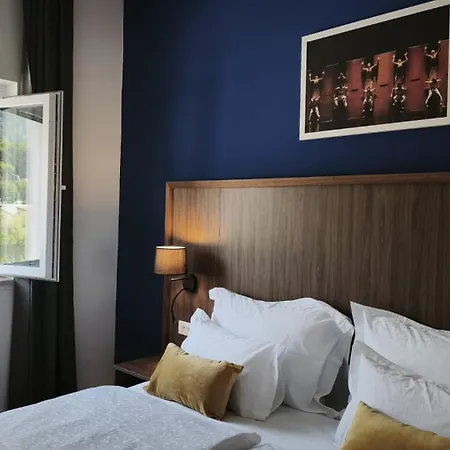 Hotel Sustipan-2