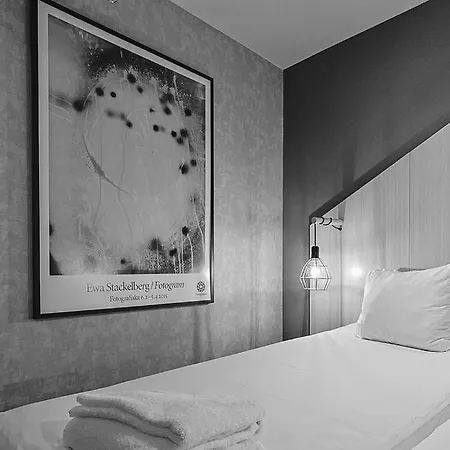 Hotel With Urban Deli-3