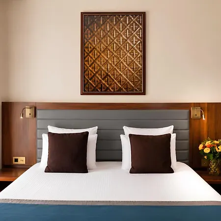 Hotel Mayflower Opera-2