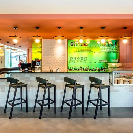 Ibis Styles Paris Meteor Avenue D'Italie-3