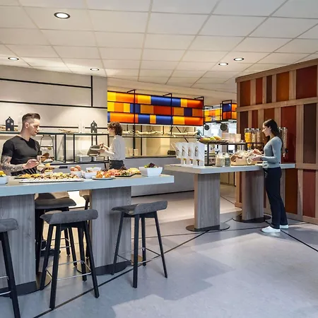 Novotel Suites Wien City Donau-2