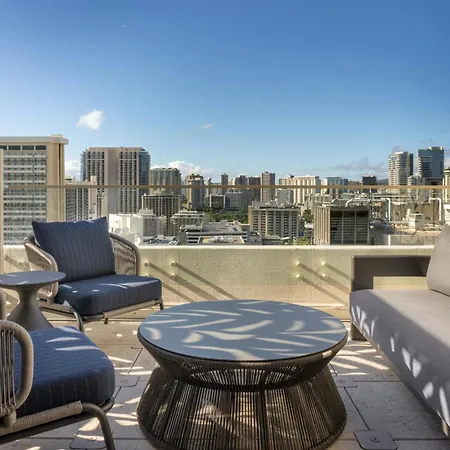 Moana Surfrider, A Westin Resort & Spa, Waikiki Beach-2