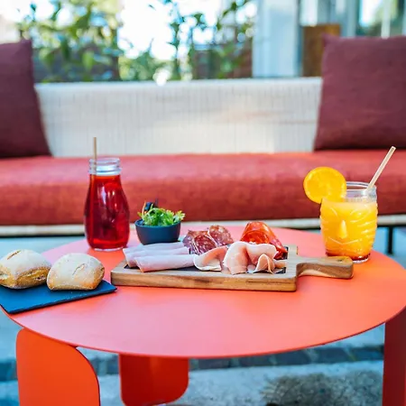 Ibis Styles Antibes-2