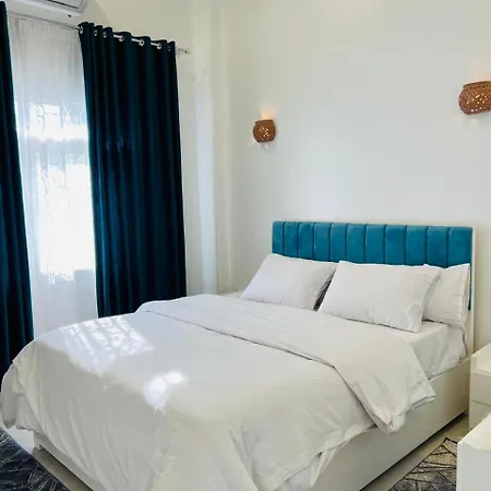 Sunwing House-2