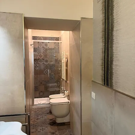 Hotel Montreal-3